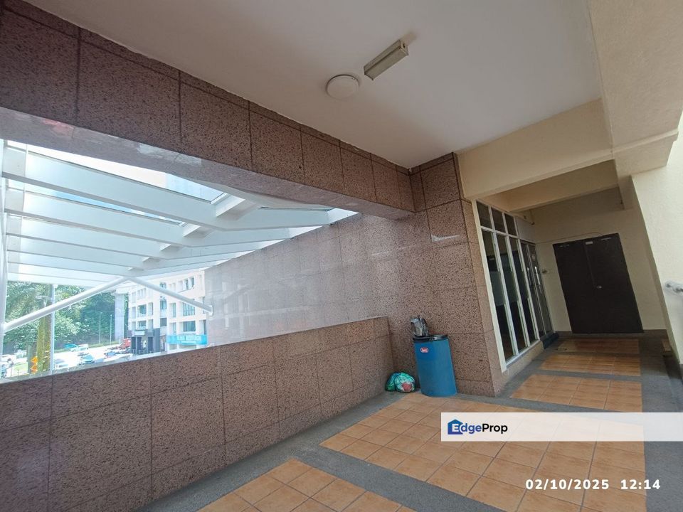 FACING MAIN ROAD Damansara Perdana Office Lot For Sale, Selangor, Petaling Jaya