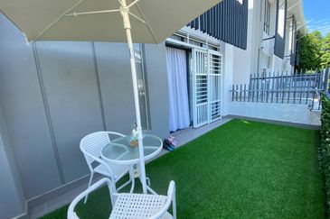 Crescent Park Townvilla