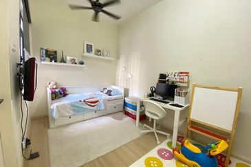 Crescent Park Townvilla