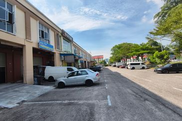 Austin Avenue @ Taman Mount Austin