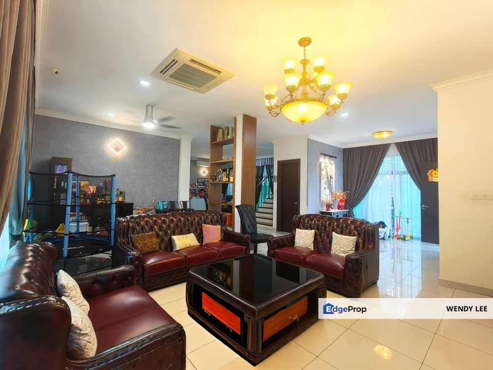 Permas Jaya Unblock View Bungalow House Low Density Gated Guarded Fully Renovated For Sale, Johor, Permas Jaya/Senibong