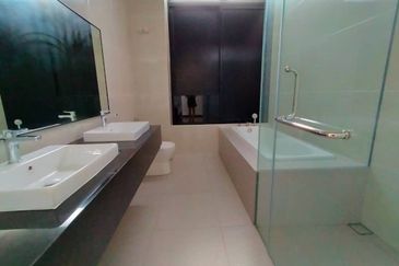 Aurora Resort Villas