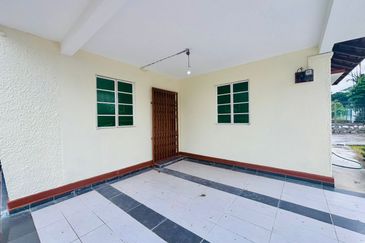 Stulang Laut / Darat