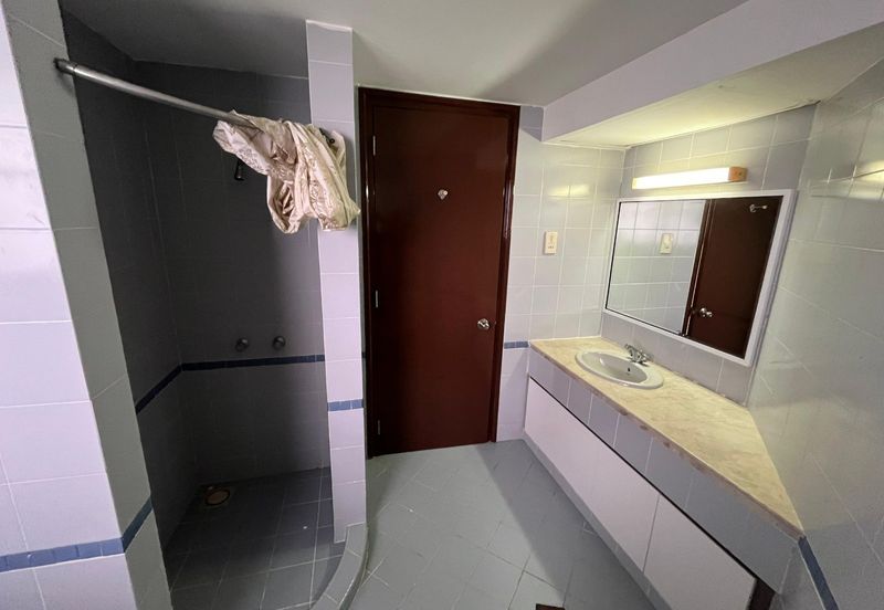 The Straits View, Bandar Baru Permas Jaya