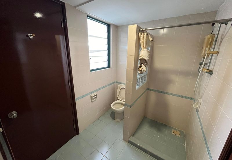 The Straits View, Bandar Baru Permas Jaya