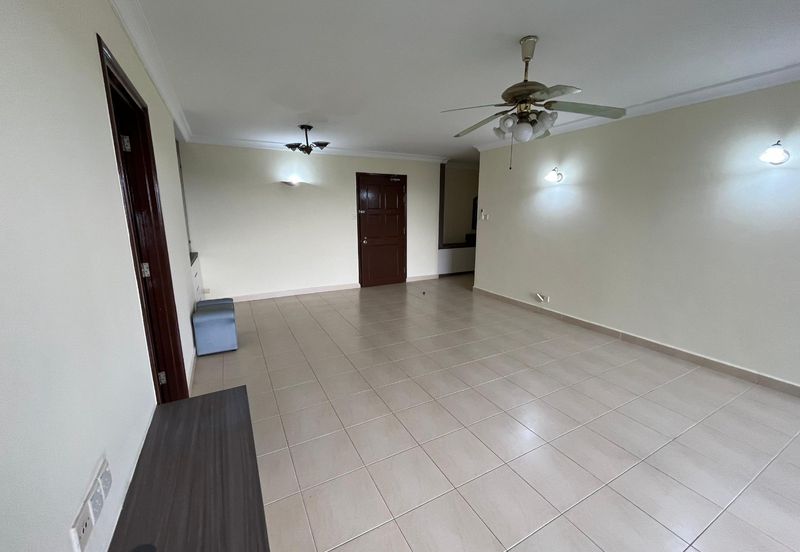 The Straits View, Bandar Baru Permas Jaya