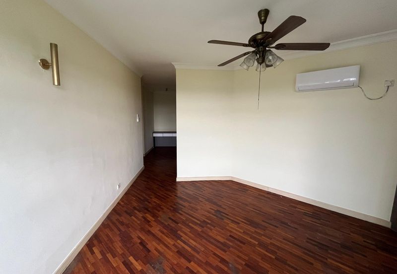 The Straits View, Bandar Baru Permas Jaya