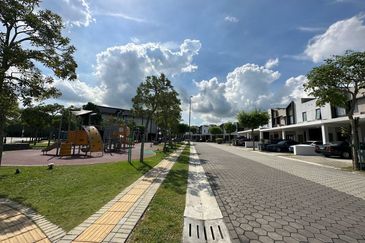 Sunway Citrine Lakehomes