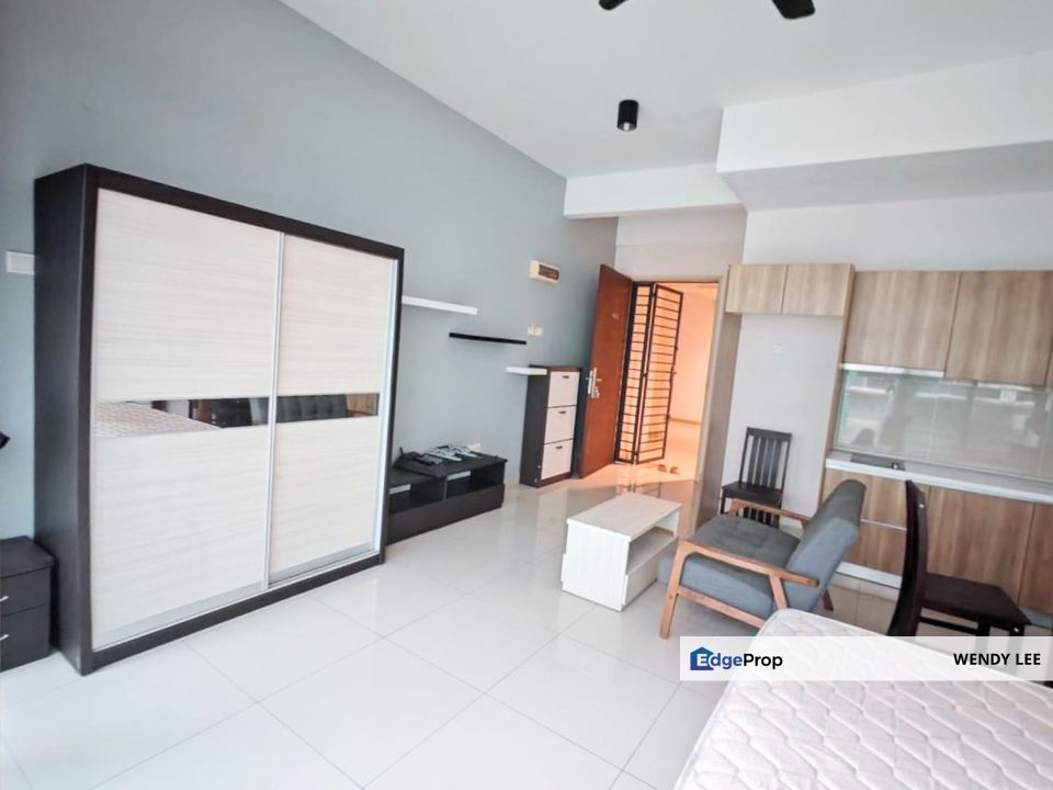 Mount Austin Palazio Studio Type Facing Swimming Pool Sell with Furniture, Johor, Johor Bahru