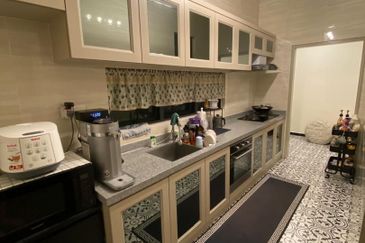 Taman Laguna Heights