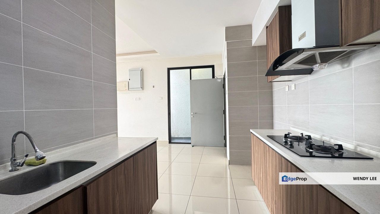 Plentong G Residence Lowest Asking Price 3 Bed Type ONLY RM450k with 2 Parking Lot Unit For Sale, Johor, Johor Bahru