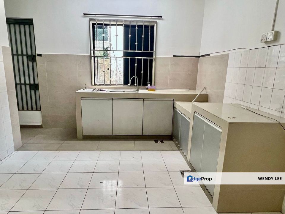 Taman Daya Jalan Rumbia Double Terrace House For Sale, Johor, Johor Bahru