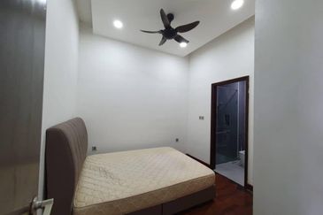 Paragon Suites @ CIQ