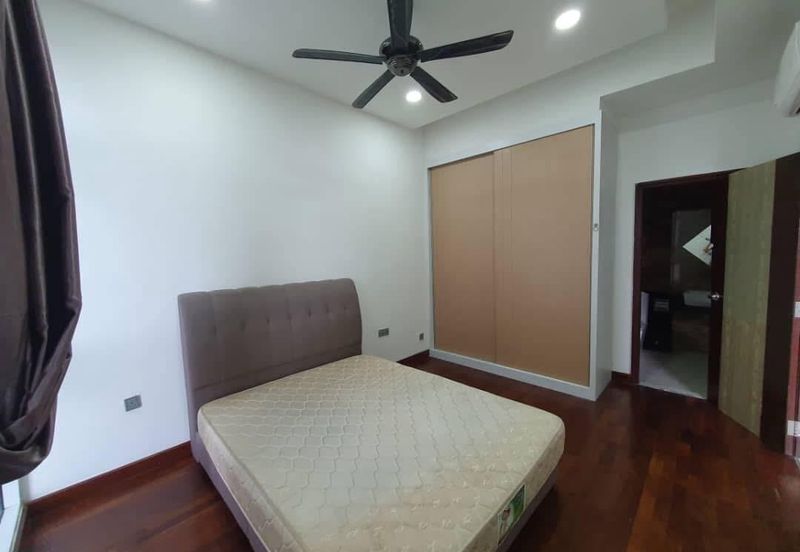 Paragon Suites @ CIQ