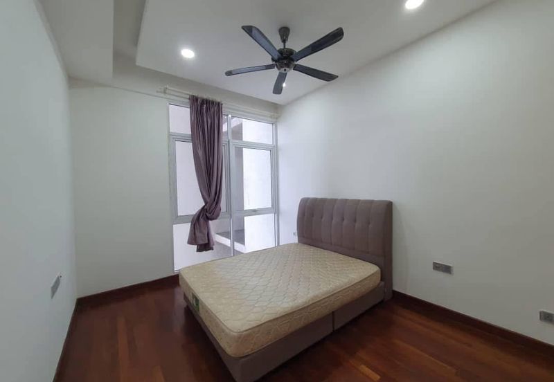 Paragon Suites @ CIQ