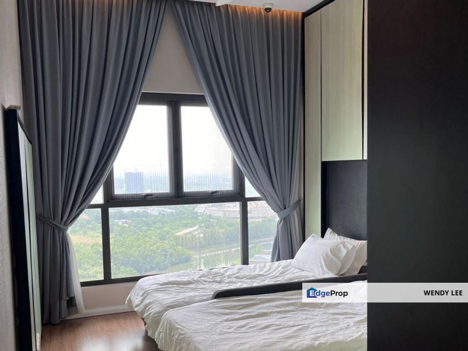 Penthouse Senibong Cove The WaterEdge Apartment Fully Furnished High Floor Seaview For Rent, Johor, Masai