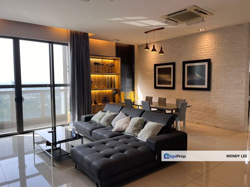 Penthouse Senibong Cove The WaterEdge Apartment Fully Furnished High Floor Seaview For Rent, Johor, Masai