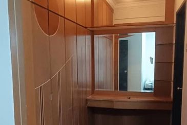 Austin Residence @Taman Mount Austin