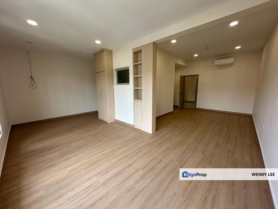 Ayera Residence | nearby Permas Jaya | Double Storey Terrace House | Renovated | Easy Access to JB CIQ, Johor, Masai