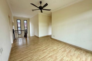 Taman Austin Perdana