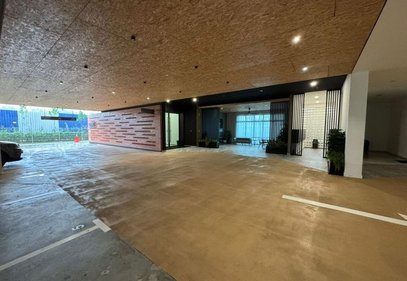 Summit @ Lagoon Residences