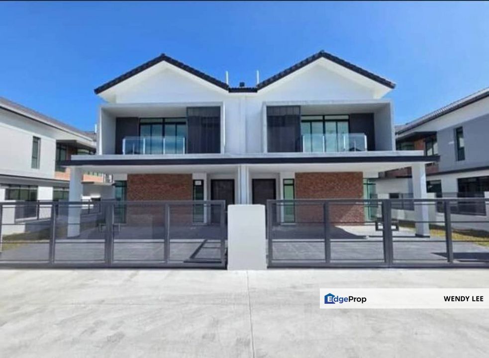 Aspira Garden | Iskandar Puteri | Renovated | Double Storey Cluster House | House For Sale, Johor, Gelang Patah