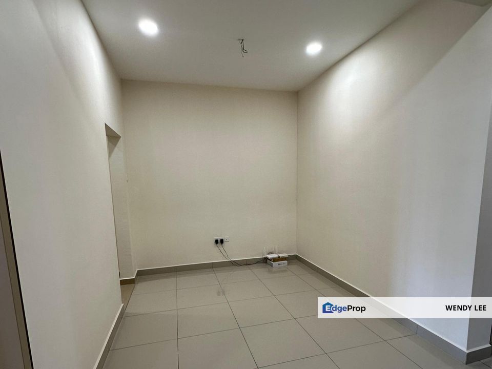 Ayera Residence | Nearby Senibong & Permas Jaya | Renovated & Fully Extended Unit | Double Storey Terrace House | For Rent, Johor, Masai