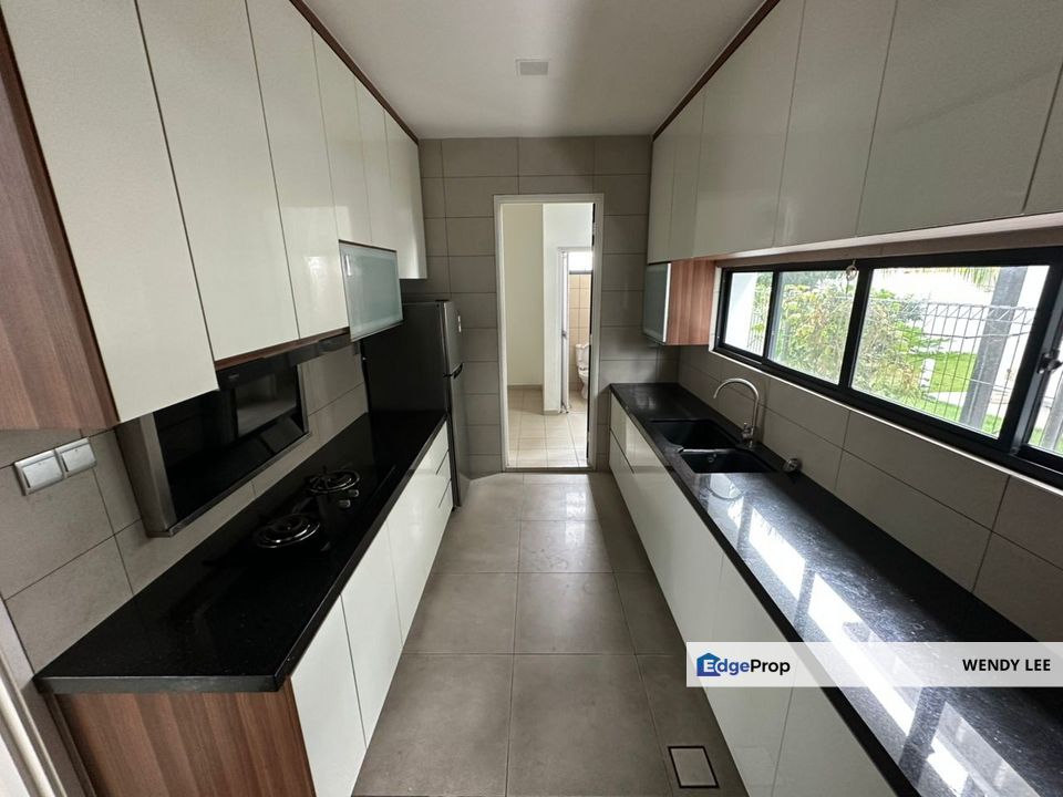 Senibong Cove | Isola Grandeur | 3 Storey Bungalow House | Fully Furnished For Rent, Johor, Masai