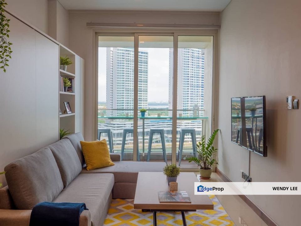 Puteri Cove | Puteri Harbour | Iskandar Puteri | Renovated Condition | Facing Seaview Middle Floor For Rent, Johor, Nusajaya