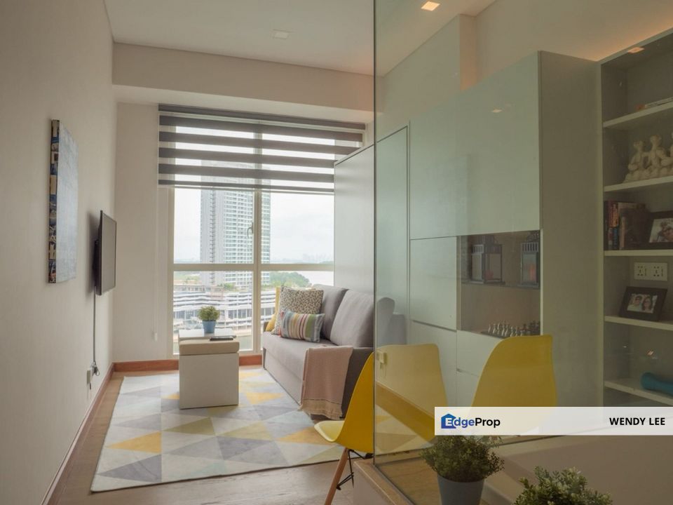 Puteri Cove | Puteri Harbour | Iskandar Puteri | Renovated Condition | Facing Seaview Middle Floor For Rent, Johor, Nusajaya