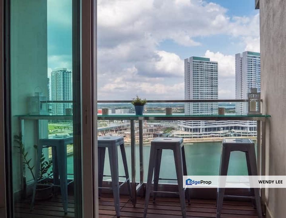 Puteri Cove | Puteri Harbour | Iskandar Puteri | Renovated Condition | Facing Seaview Middle Floor For Rent, Johor, Nusajaya