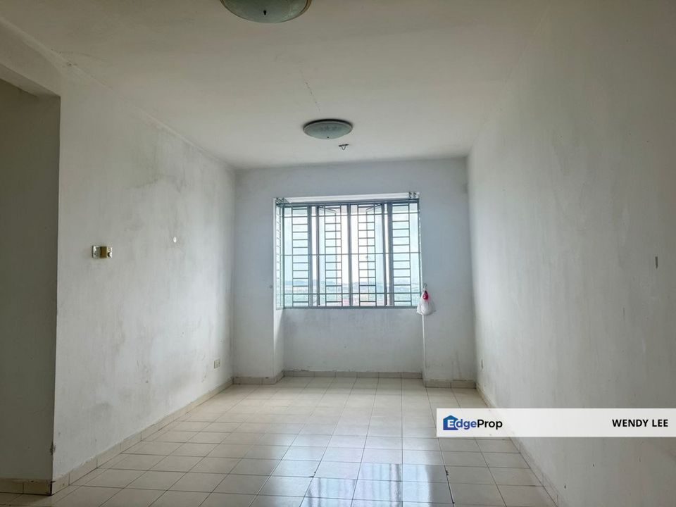 Nusa Perdana Service Apartment | Gelang Patah | Easy Access to Highway | 3 Bed Type High Floor Unit | House For Sale, Johor, Gelang Patah