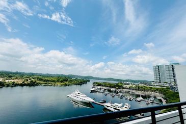 Somerset Puteri Harbour