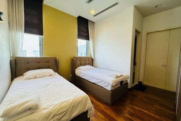 Somerset Puteri Harbour