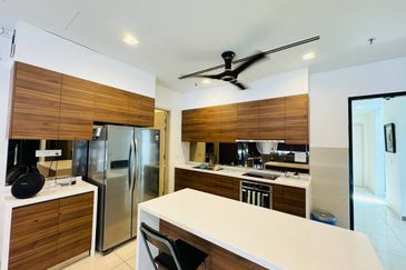 Somerset Puteri Harbour