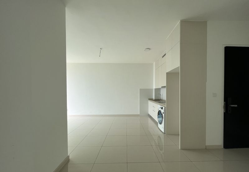 The M @ Medini Macrolink