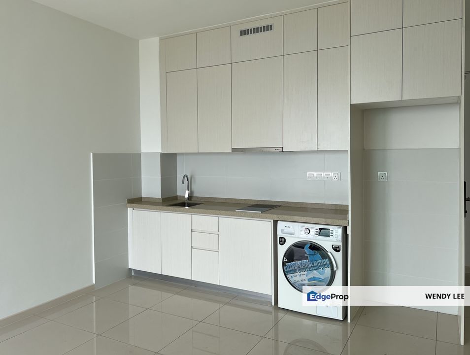 The M Macrolink Service Residence/JB Iskandar Malaysia Medini/Ready Building/Medini Apartment/Condo/Eco Botanic/Legoland/Easy Access Tuas Second Link, Johor, 