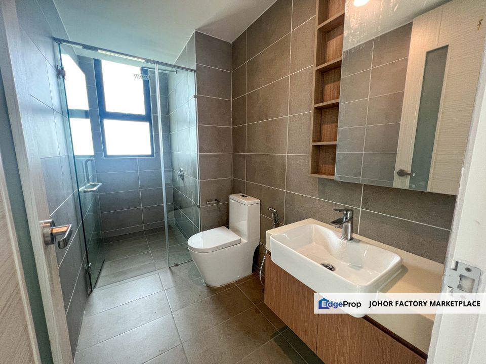 The M Macrolink Service Residence/JB Iskandar Malaysia Medini/Easy Access Tuas Second Link/Ready Building/Medini Apartment/Condo/Eco Botanic/Legoland, Johor, 