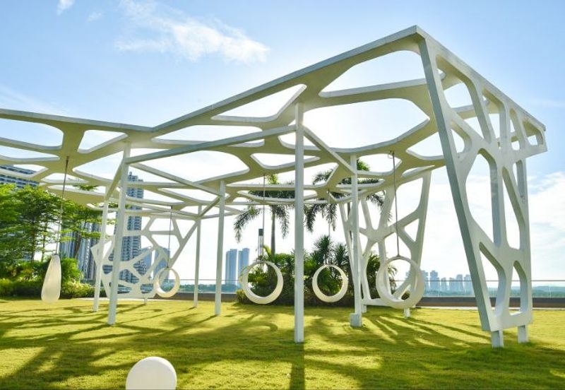 The M @ Medini Macrolink