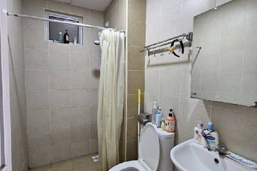 Golden Sands Seaview Residence