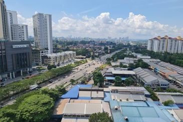 Dedaun Hijau (Greenfield Regency)