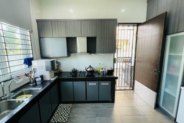 Jalan Gembira Taman Gembira Batu Pahat 83000 Johor