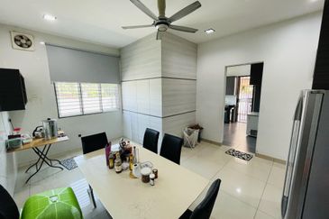 Jalan Gembira Taman Gembira Batu Pahat 83000 Johor