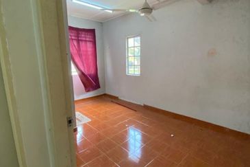 Taman Astana Harmoni Lukut Port Dickson, Negeri Sembilan.