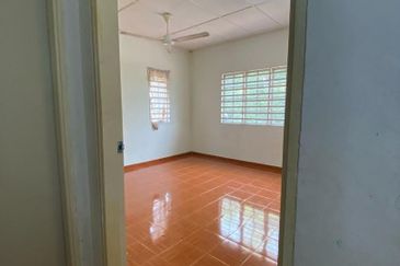 Taman Astana Harmoni Lukut Port Dickson, Negeri Sembilan.