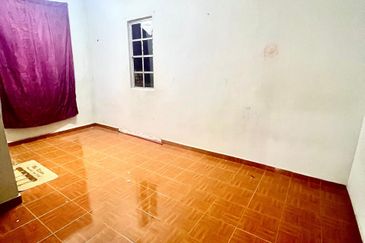 Taman Astana Harmoni Lukut Port Dickson, Negeri Sembilan.