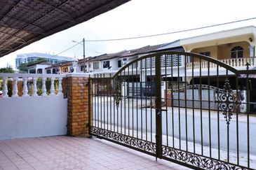 [FOR SALE] FULLY FURNISHED 2 Storey Taman Bukit Kajang Mewah