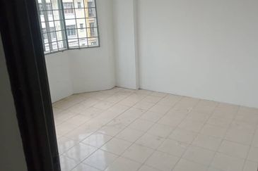 BELOW MARKET Pangsapuri Villamas Sungai Pinang KAPAR KLANG