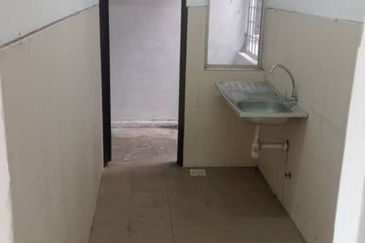 BELOW MARKET Pangsapuri Villamas Sungai Pinang KAPAR KLANG