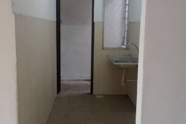 BELOW MARKET Pangsapuri Villamas Sungai Pinang KAPAR KLANG